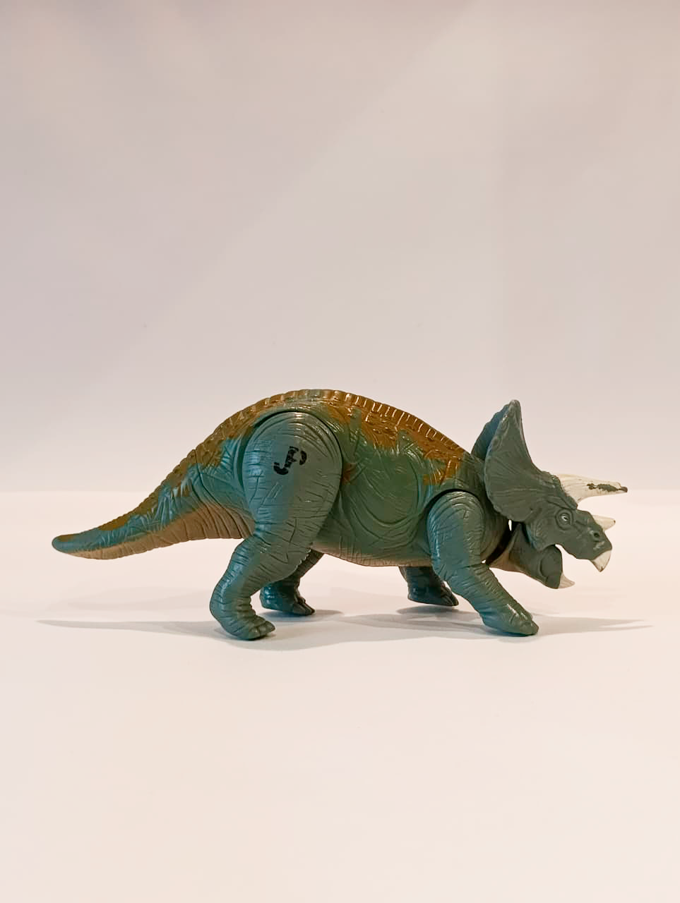 Triceratops TLW repaint 1997